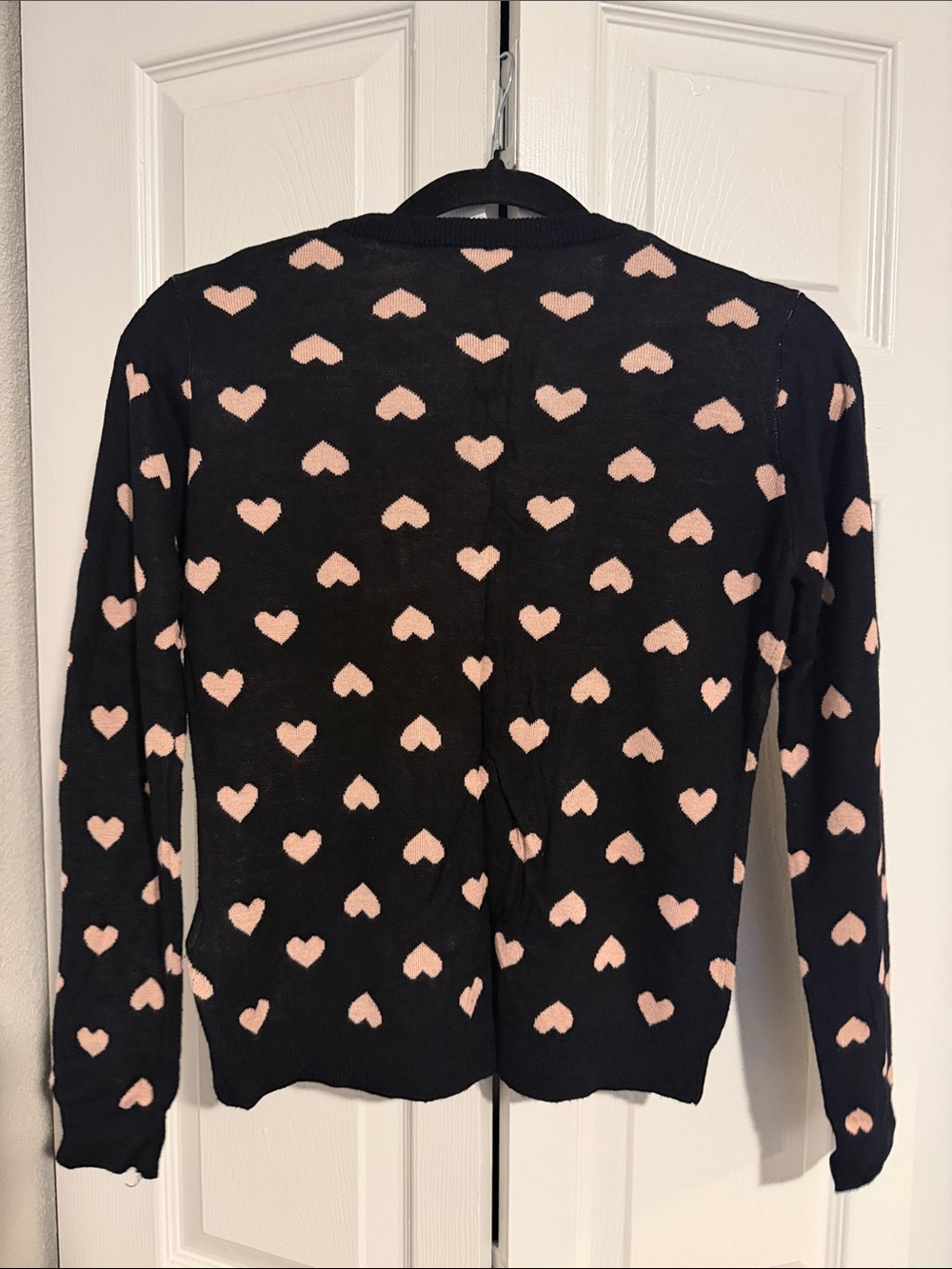 🇺🇸🎉REPOST - Forever 21 Black Cardigan with Pink Heart Pattern - Picture 3 of 3